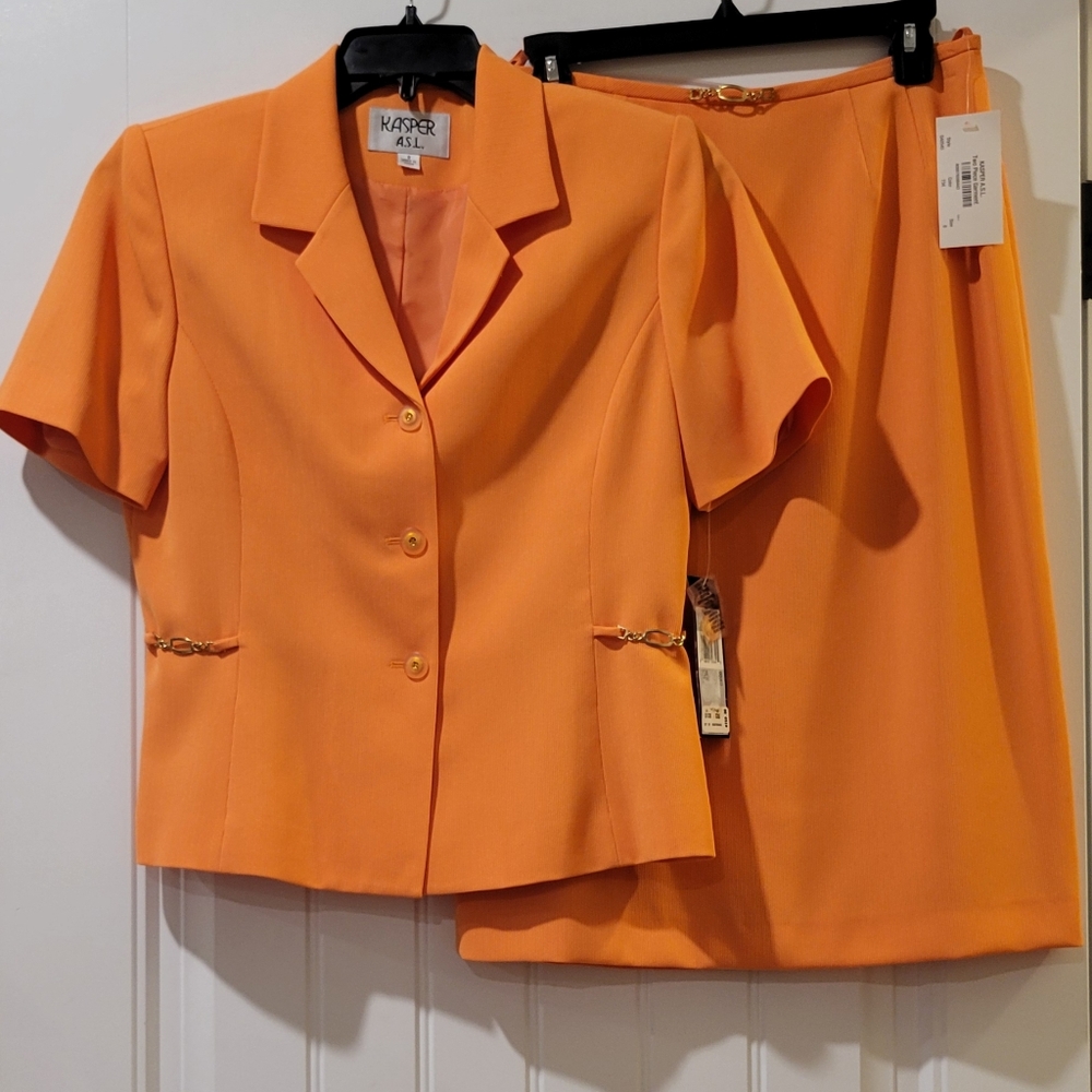 Iced mango skirt suit 8